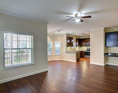 2951 N Loop 336 W - Photo Thumbnail 7