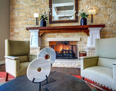 2951 N Loop 336 W - Photo Thumbnail 22