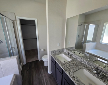 13703 Mariah Drive - Photo Thumbnail 5