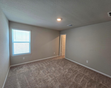 13703 Mariah Drive - Photo Thumbnail 17