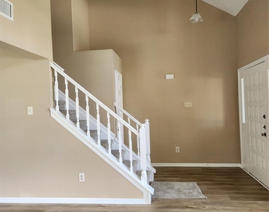 14562 Oak Chase Drive - Photo Thumbnail 8