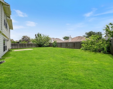 8311 Sierra Hill Court - Photo Thumbnail 29