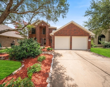 8311 Sierra Hill Court - Photo Thumbnail 2