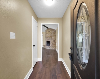 29103 Raestone Street - Photo Thumbnail 2