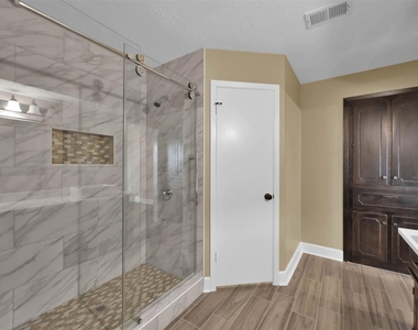 29103 Raestone Street - Photo Thumbnail 9