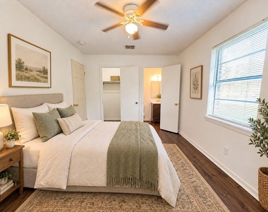 409 La Bradford Drive - Photo Thumbnail 11