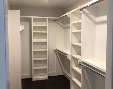 5258 Ariel Street - Photo Thumbnail 10