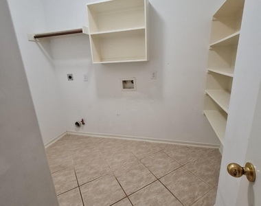 503 Nadia Way - Photo Thumbnail 38