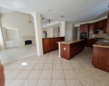 503 Nadia Way - Photo Thumbnail 14