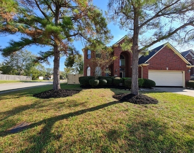 503 Nadia Way - Photo Thumbnail 3
