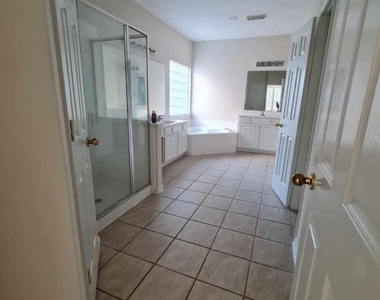 503 Nadia Way - Photo Thumbnail 23