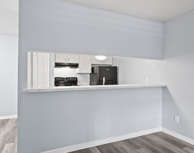 3802 E Nasa Road - Photo Thumbnail 14