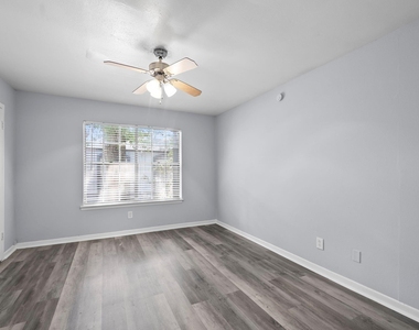 3802 E Nasa Road - Photo Thumbnail 12