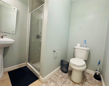 2308 Bennington Street - Photo Thumbnail 18