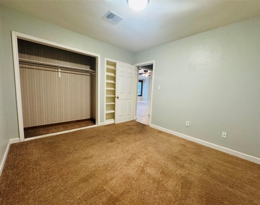 2308 Bennington Street - Photo Thumbnail 15