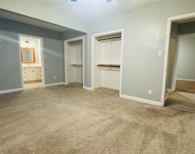 2308 Bennington Street - Photo Thumbnail 11
