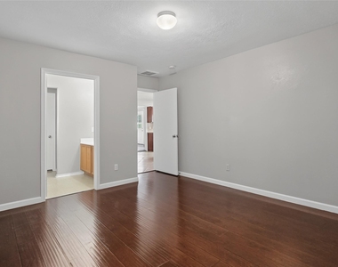 19323 Cypress Peak Lane - Photo Thumbnail 12