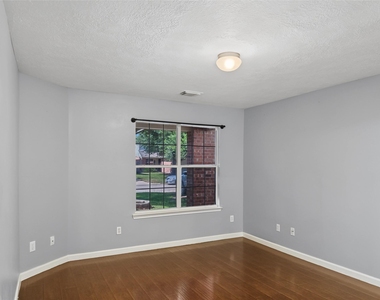 19323 Cypress Peak Lane - Photo Thumbnail 11