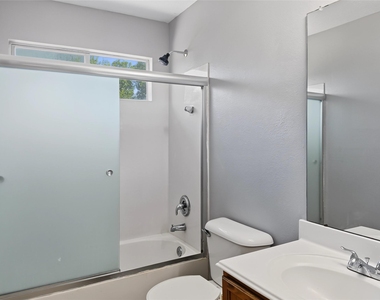 19323 Cypress Peak Lane - Photo Thumbnail 16