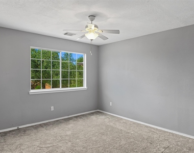 19323 Cypress Peak Lane - Photo Thumbnail 15