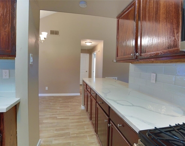 7007 Glen Rosa Drive - Photo Thumbnail 16