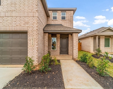 6319 Marigold Blaze Drive - Photo Thumbnail 1