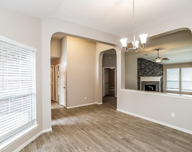 5113 Orange Blossom Court - Photo Thumbnail 4