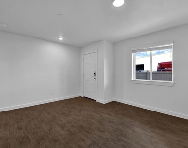 12603 Telge Road - Photo Thumbnail 3