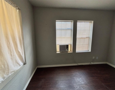 309 Hutcheson Street - Photo Thumbnail 5