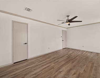 306 Houghton Road - Photo Thumbnail 37