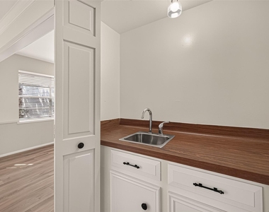 306 Houghton Road - Photo Thumbnail 26