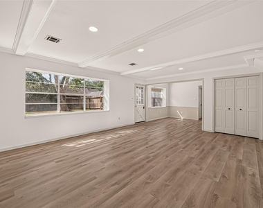 306 Houghton Road - Photo Thumbnail 15
