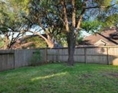 838 Island Meadow Court - Photo Thumbnail 17