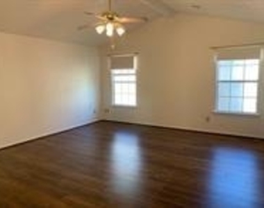 838 Island Meadow Court - Photo Thumbnail 7