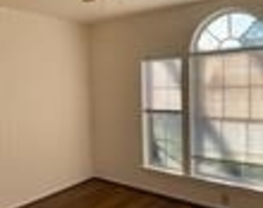 838 Island Meadow Court - Photo Thumbnail 14
