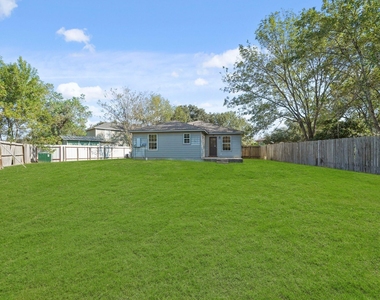 1626 Dove Run - Photo Thumbnail 10