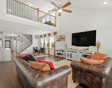 7843 Wyndham Harbor Court - Photo Thumbnail 18