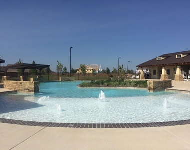 7843 Wyndham Harbor Court - Photo Thumbnail 30