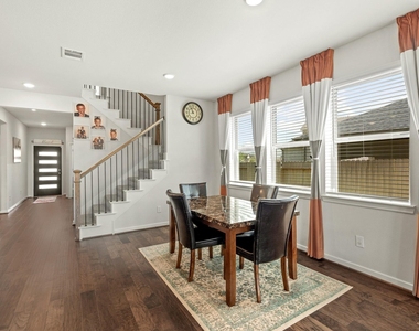 7843 Wyndham Harbor Court - Photo Thumbnail 9