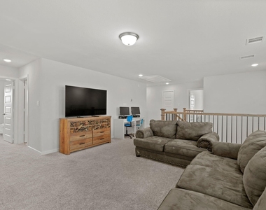 7843 Wyndham Harbor Court - Photo Thumbnail 22