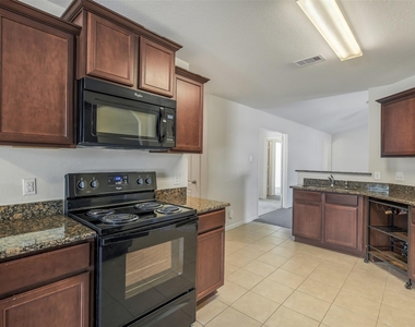 22719 Tabberts Way - Photo Thumbnail 8