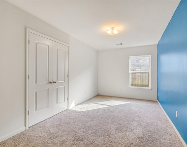22719 Tabberts Way - Photo Thumbnail 11