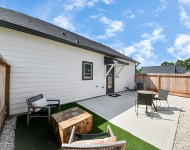 7711 Longmire Road - Photo Thumbnail 4