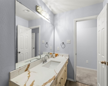 11745 Logan Ridge Drive - Photo Thumbnail 17