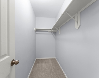 11745 Logan Ridge Drive - Photo Thumbnail 14