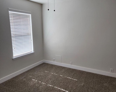 4519 Woodspring Glen Lane - Photo Thumbnail 24