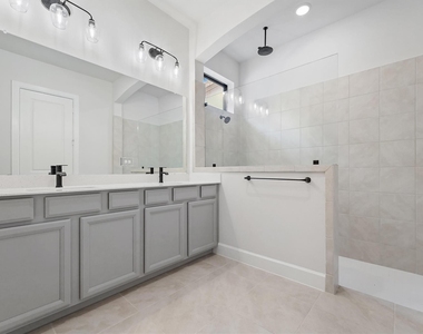 10518 William Park Drive - Photo Thumbnail 8