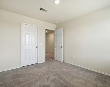 25626 Pannier Place - Photo Thumbnail 21