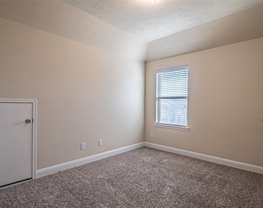 11507 Bermondsey Drive - Photo Thumbnail 46