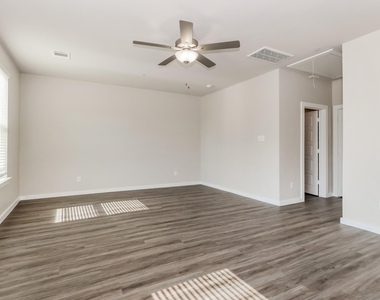 18306 W Centro Circle - Photo Thumbnail 11